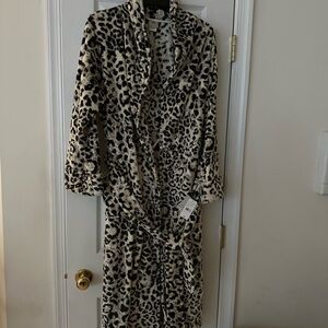 NWT NATORI Animal Print Plush Long Robe 48"